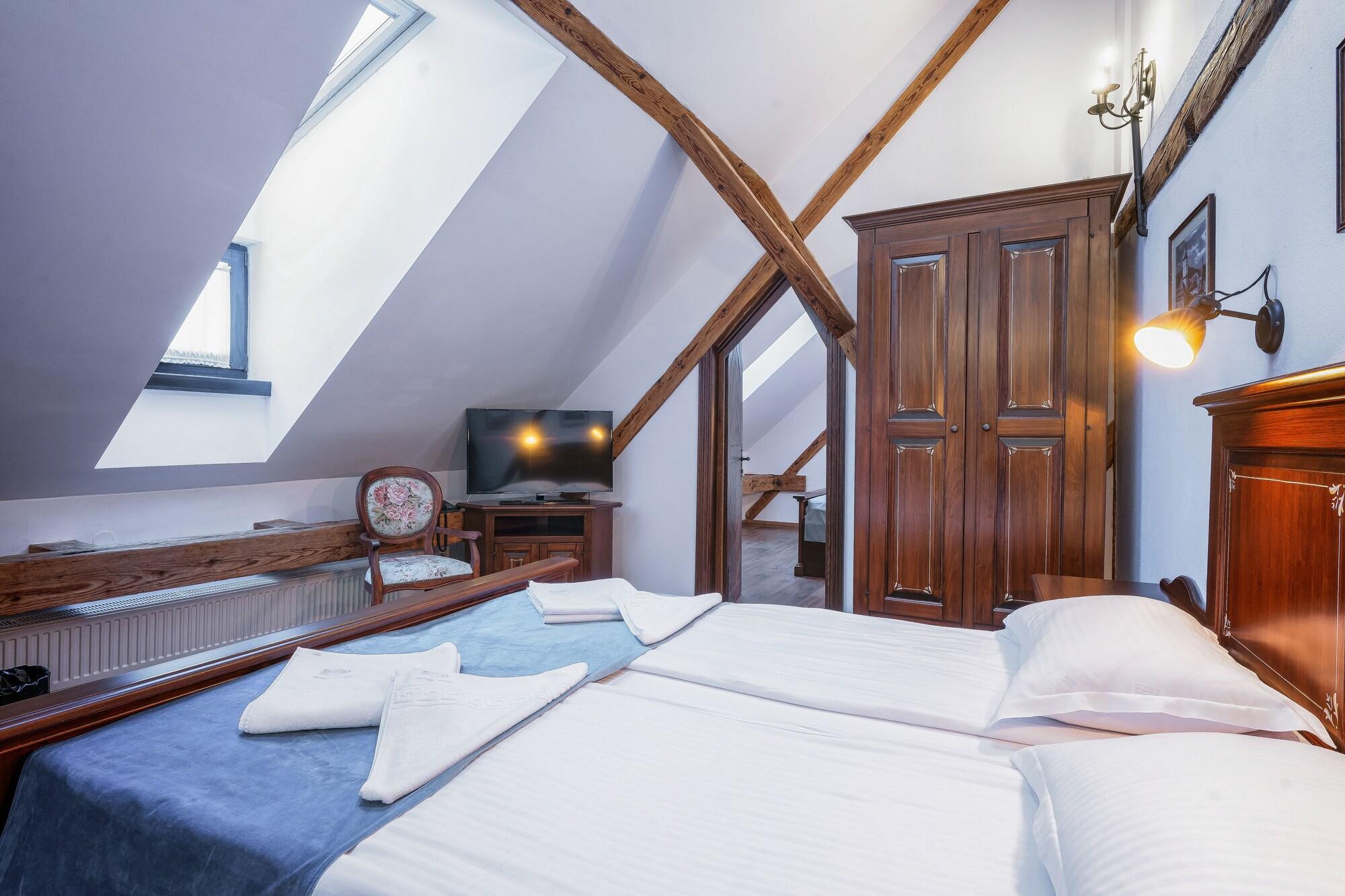 בראשוב Hotel Boutique Casa Chitic -Hotel And Restaurant Str Johann Gott Nr7 מראה חיצוני תמונה