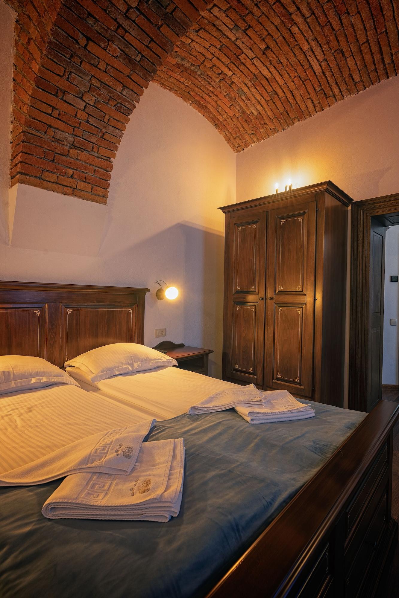 בראשוב Hotel Boutique Casa Chitic -Hotel And Restaurant Str Johann Gott Nr7 מראה חיצוני תמונה