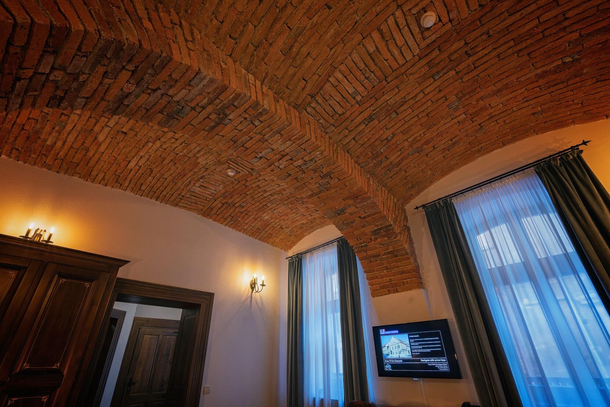 בראשוב Hotel Boutique Casa Chitic -Hotel And Restaurant Str Johann Gott Nr7 מראה חיצוני תמונה