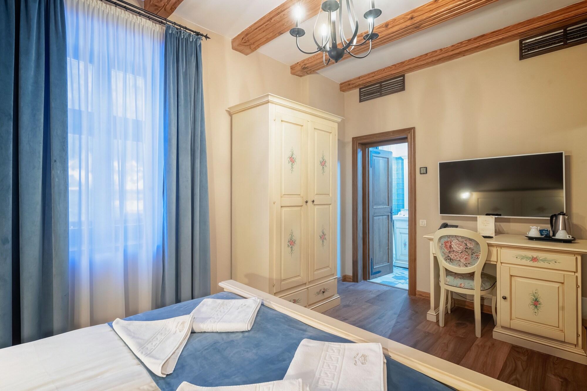 בראשוב Hotel Boutique Casa Chitic -Hotel And Restaurant Str Johann Gott Nr7 מראה חיצוני תמונה