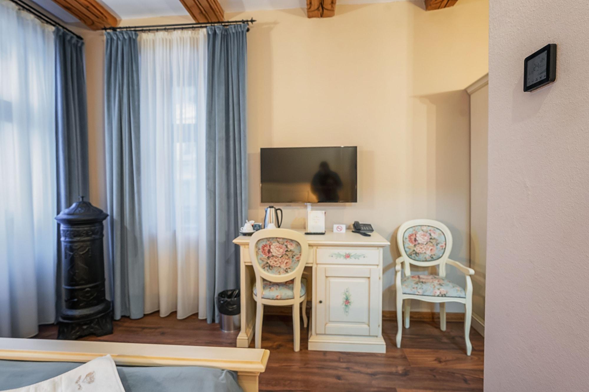בראשוב Hotel Boutique Casa Chitic -Hotel And Restaurant Str Johann Gott Nr7 מראה חיצוני תמונה