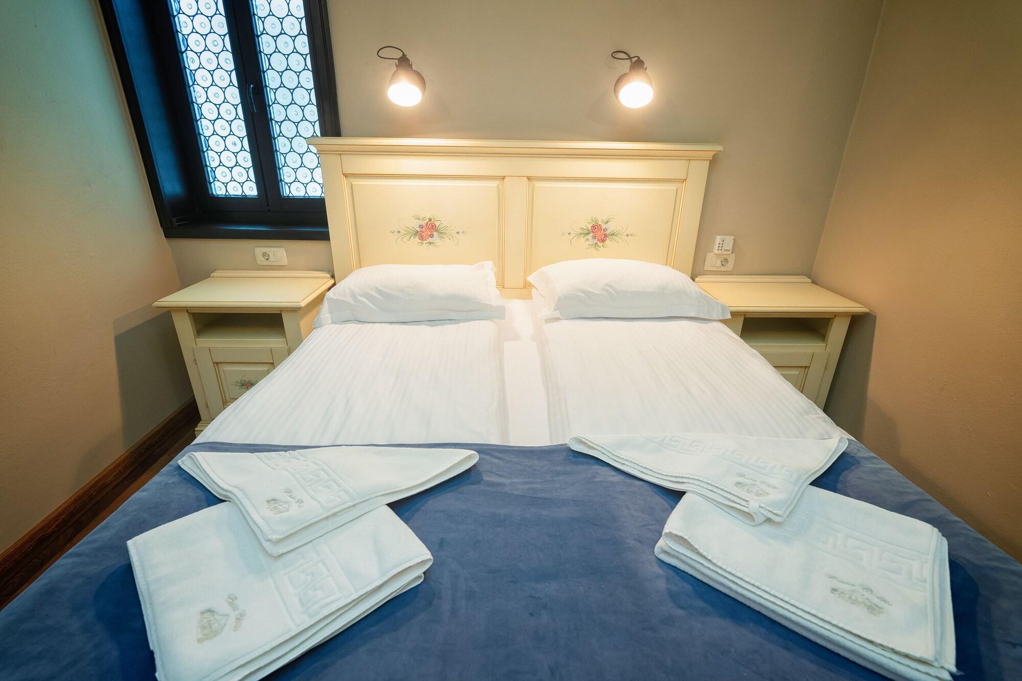 בראשוב Hotel Boutique Casa Chitic -Hotel And Restaurant Str Johann Gott Nr7 מראה חיצוני תמונה