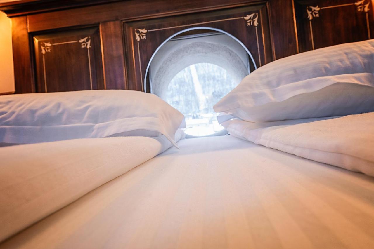 בראשוב Hotel Boutique Casa Chitic -Hotel And Restaurant Str Johann Gott Nr7 מראה חיצוני תמונה