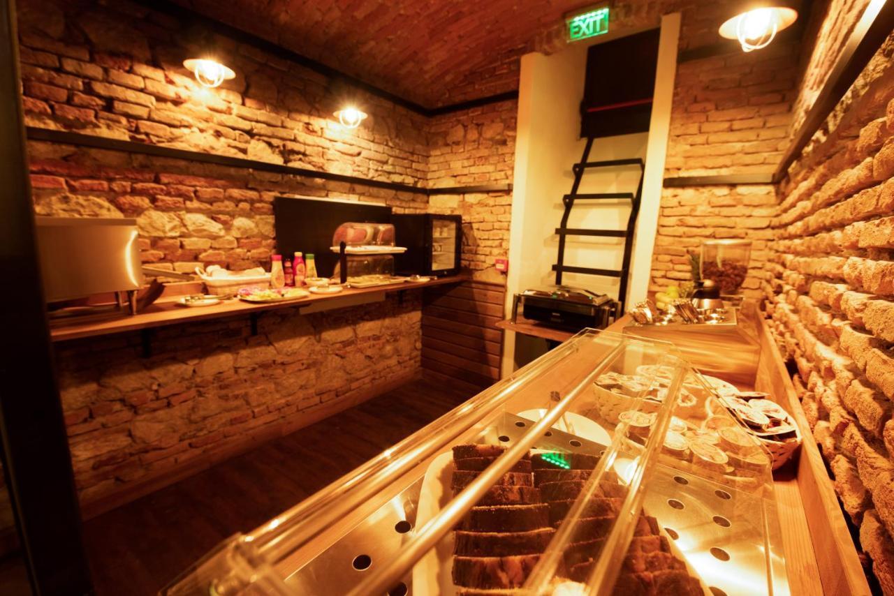 בראשוב Hotel Boutique Casa Chitic -Hotel And Restaurant Str Johann Gott Nr7 מראה חיצוני תמונה